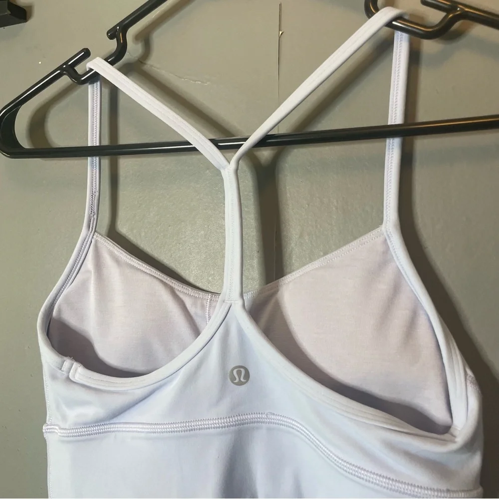 Lululemon Flow Y Bra‎ Longline Nulu *Light Support, A–C Cups Pastel Blue 6